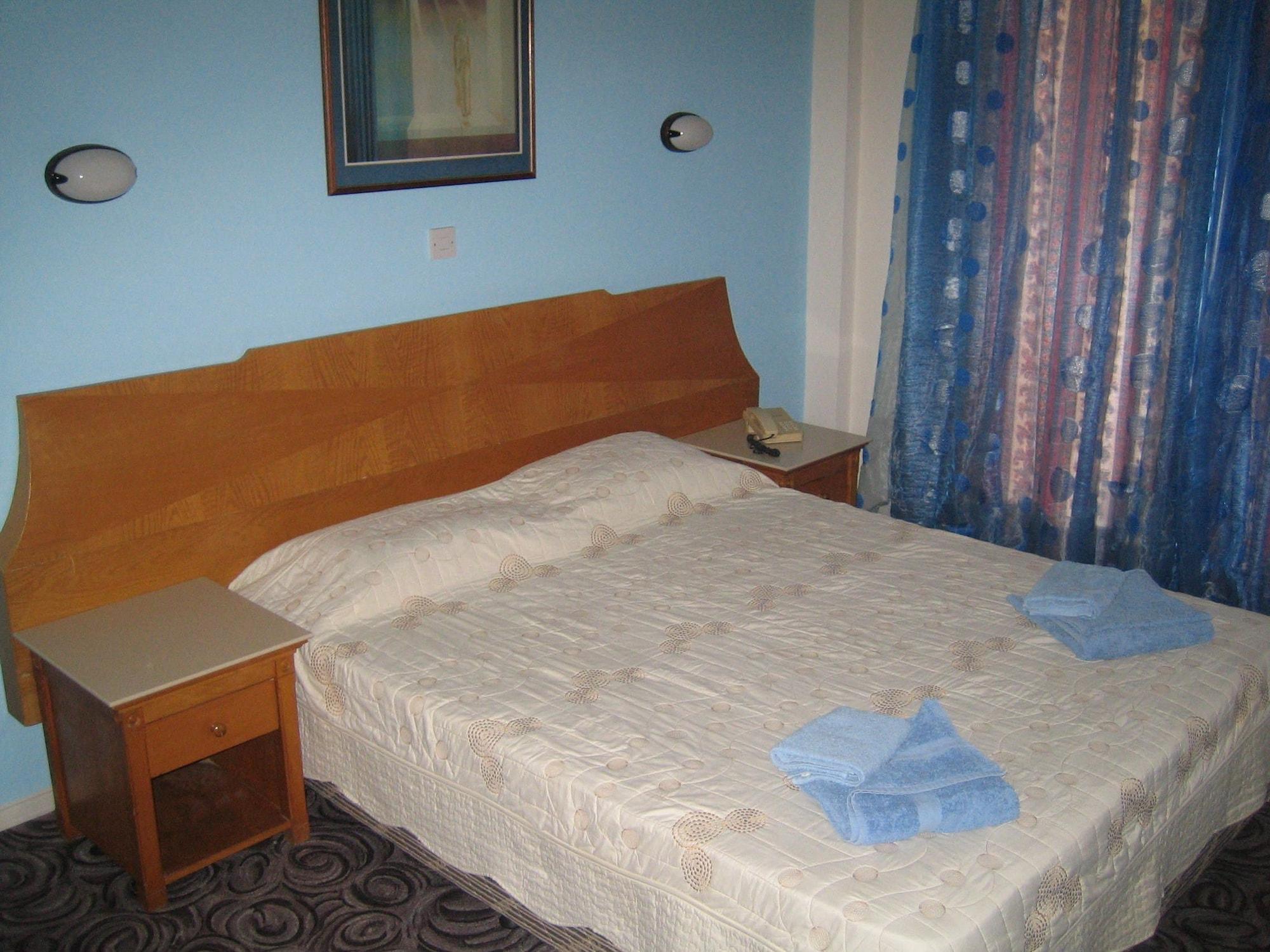 Onisillos Hotel Larnaca Ngoại thất bức ảnh