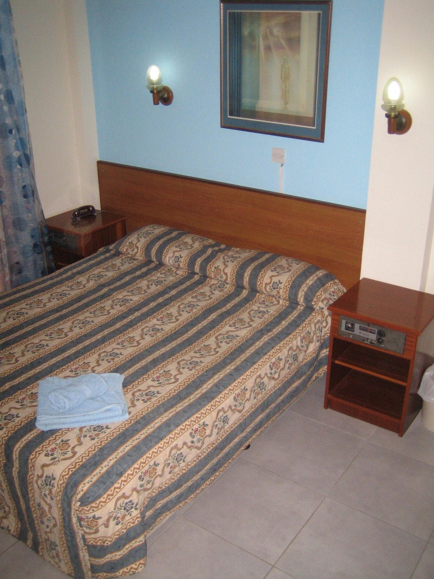 Onisillos Hotel Larnaca Ngoại thất bức ảnh
