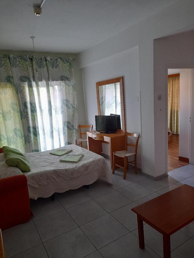 Onisillos Hotel Larnaca Ngoại thất bức ảnh