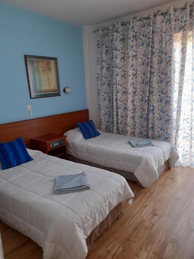 Onisillos Hotel Larnaca Ngoại thất bức ảnh