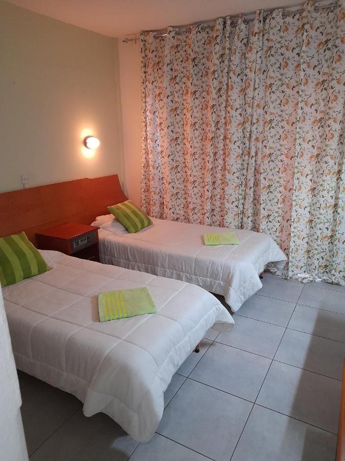 Onisillos Hotel Larnaca Ngoại thất bức ảnh