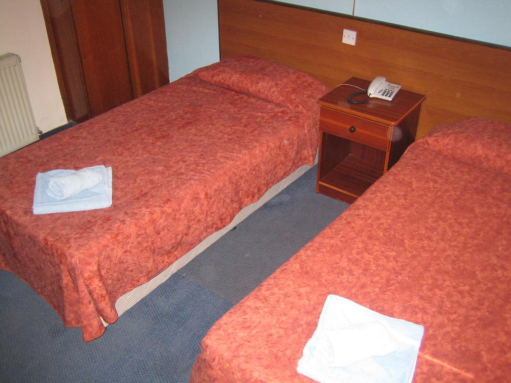 Onisillos Hotel Larnaca Ngoại thất bức ảnh