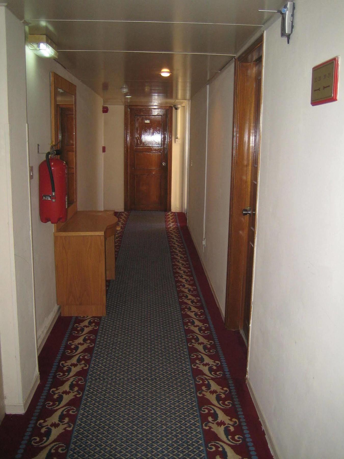 Onisillos Hotel Larnaca Ngoại thất bức ảnh